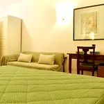 Domus Mazzini Bed and Breakfast