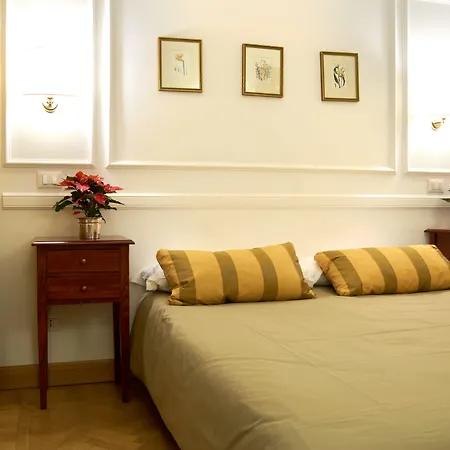 Domus Mazzini Bed and Breakfast 4*