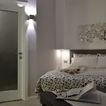 Bed & Breakfast Domus Mazzini Rom