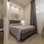 Domus Mazzini 4*