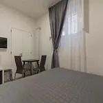 Domus Mazzini Bed & Breakfast 4*