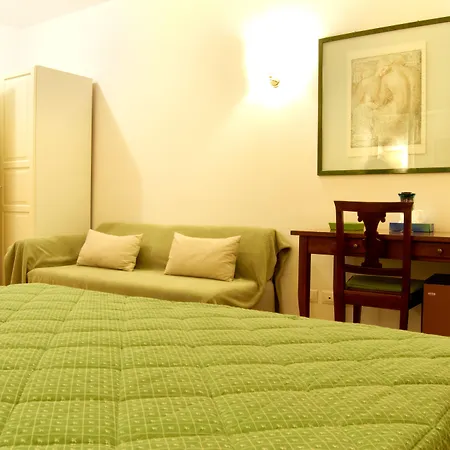 Domus Mazzini Bed and breakfast