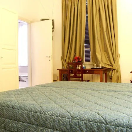 Domus Mazzini Bed & Breakfast 4*