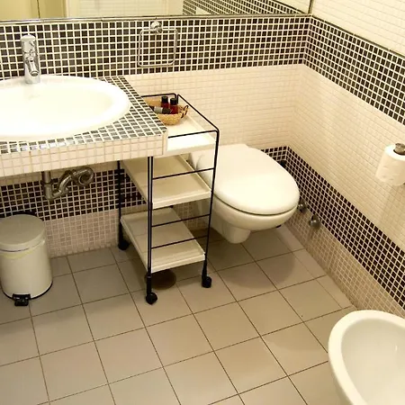 Bed & Breakfast Domus Mazzini Rome