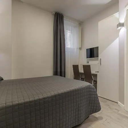 Domus Mazzini Bed & Breakfast 4*