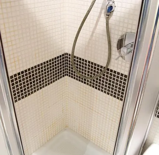 Domus Mazzini Bed and Breakfast 4*