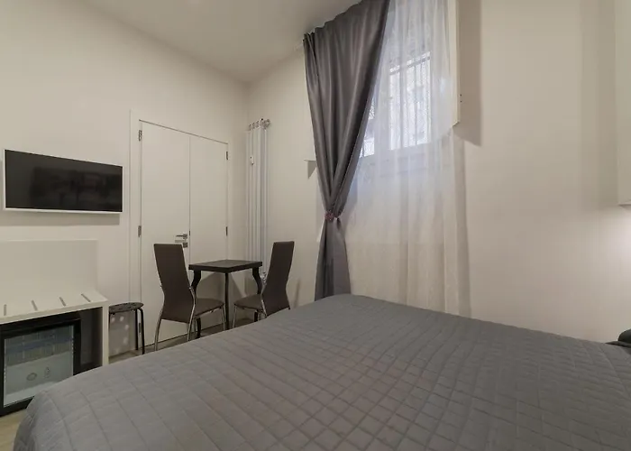 Domus Mazzini Bed and Breakfast 4*