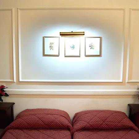 Domus Mazzini 4* Rome