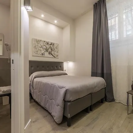 Domus Mazzini 4*