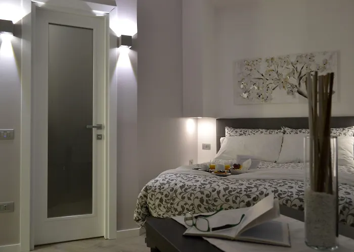 فندق مبيت وإفطار Domus Mazzini روما