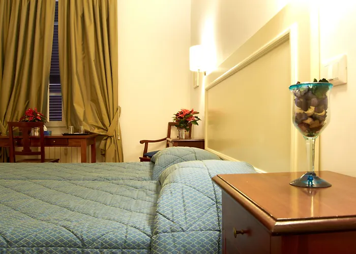 Domus Mazzini 4* روما