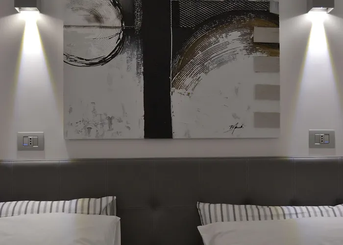 Domus Mazzini فندق مبيت وإفطار روما