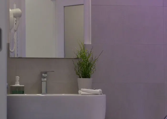 فندق مبيت وإفطار Domus Mazzini روما