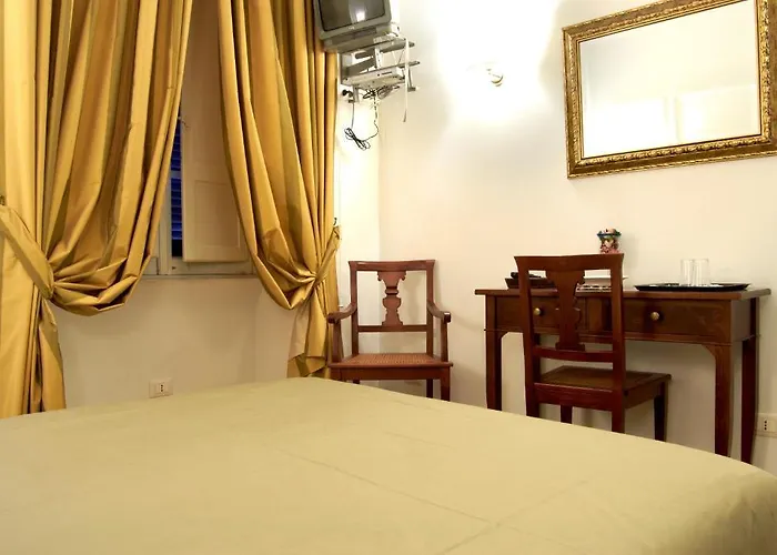 Domus Mazzini 4*